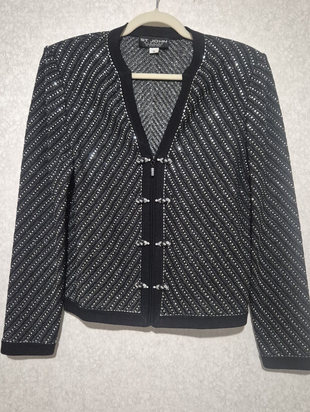 ST.JOHN STUNNING  Black & Silver Knit RHINESTONES...EMBELLISHED Jacket-12